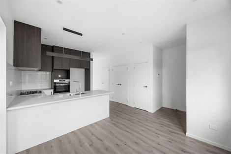 Photo of property in 143 Grove Road, Papakura, 2110