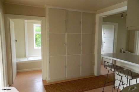 Photo of property in 58 Mountain Road, Henderson Valley, Auckland, 0612