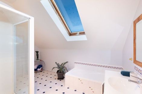 Photo of property in 243a Wainoni Road, Avondale, Christchurch, 8061