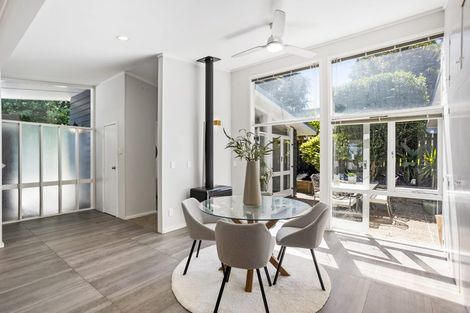 Photo of property in 4 Gladys Avenue, Glenfield, Auckland, 0629