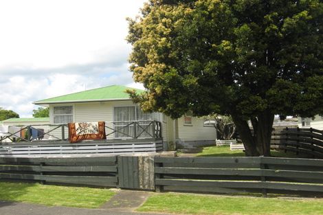 Photo of property in 11 Brentford Place, Manurewa, Auckland, 2102