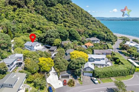 Photo of property in 8g Tawa Street, Eastbourne, Lower Hutt, 5013