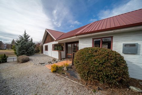 Photo of property in 2 Waenga Drive, Cromwell, 9310