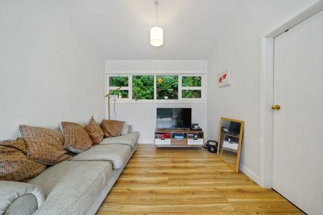 Photo of property in 143 Seatoun Heights Road, Miramar, Wellington, 6022