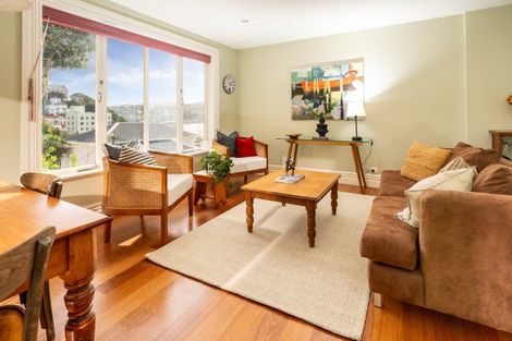Photo of property in 4 Baring Street, Oriental Bay, Wellington, 6011