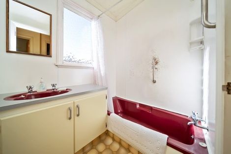 Photo of property in 278 Saint Aubyn Street, New Plymouth, 4310