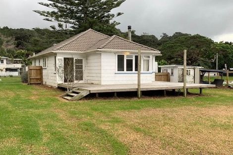Photo of property in 403 Leigh Road, Whangateau, Warkworth, 0985