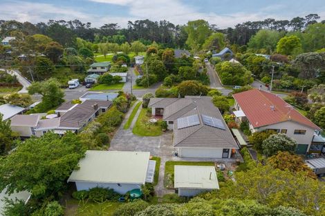 Photo of property in 60 Makora Road, Otaihanga, Paraparaumu, 5036