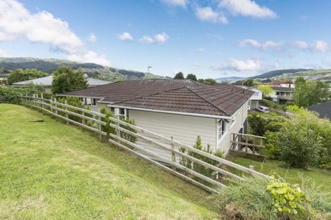 Photo of property in 25 Oriel Avenue, Tawa, Wellington, 5028