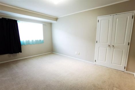 Photo of property in 12 Sandalwood Place, Somerville, Auckland, 2014