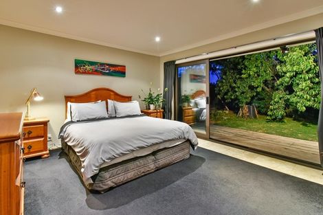 Photo of property in 6 Estelle Place, Farm Cove, Auckland, 2012