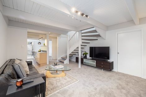 Photo of property in 11 Leinster Road, Merivale, Christchurch, 8014