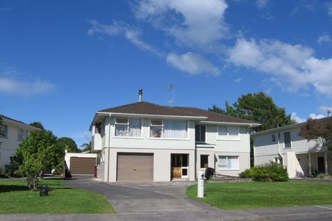 Photo of property in 6 Compton Street, Hillcrest, Auckland, 0627