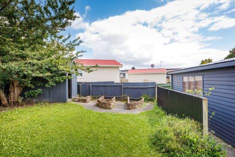 Photo of property in 157 College Street, Awapuni, Palmerston North, 4412