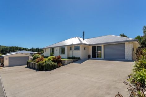 Photo of property in 118 Milton Terrace, Picton, 7220