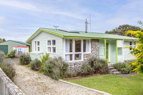 Photo of property in 10 Watt Street, Featherston, 5710