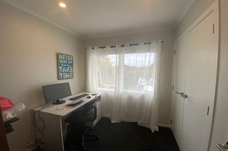 Photo of property in 64 Peterhouse Street, Tawa, Wellington, 5028