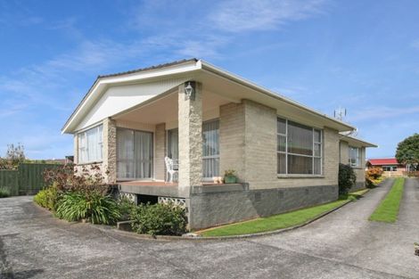 Photo of property in 18 Truby King Street, Merrilands, New Plymouth, 4312