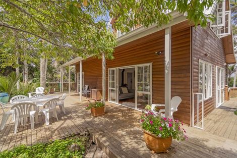 Photo of property in 68 Tarapatiki Drive, Whitianga, 3510