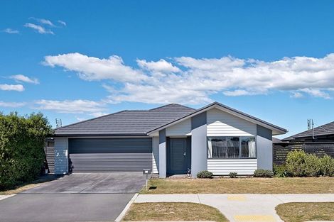 Photo of property in 66 Shillingford Boulevard, Rolleston, 7615