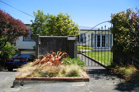 Photo of property in 47 Lohia Street, Khandallah, Wellington, 6035