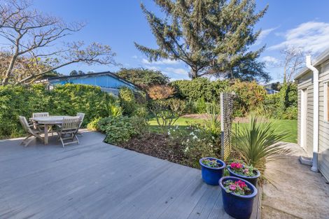 Photo of property in 92 Martin Avenue, Beckenham, Christchurch, 8023