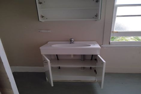 Photo of property in 74 Heriot Row, North Dunedin, Dunedin, 9016