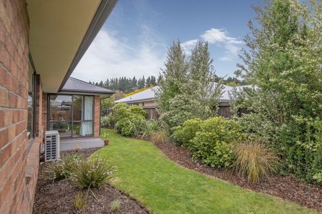 Photo of property in 19 Pohutukawa Crescent, Parklands, Christchurch, 8083
