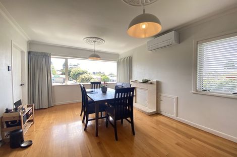 Photo of property in 242 Ngatai Road, Otumoetai, Tauranga, 3110
