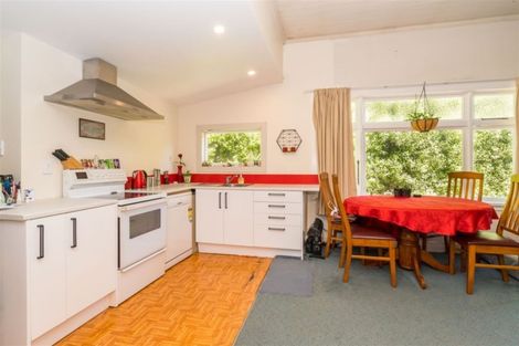 Photo of property in 97 Kaikorai Valley Road, Glenross, Dunedin, 9011