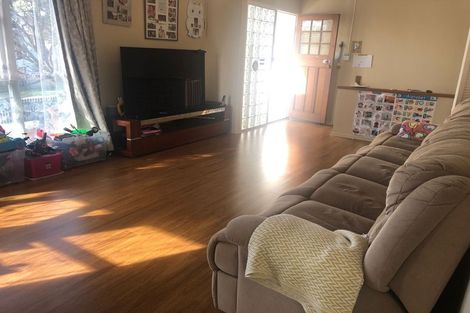 Photo of property in 1 Rosalind Road, Glenfield, Auckland, 0629