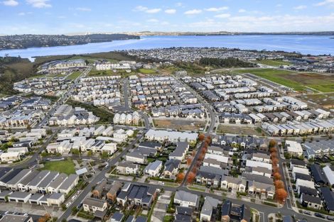 Photo of property in 2 Touhou Road, Hobsonville, Auckland, 0616
