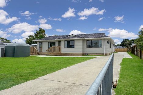 Photo of property in 12 Fourth View Avenue, Beachlands, Auckland, 2018
