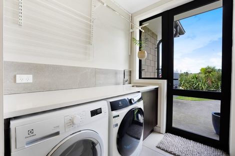 Photo of property in 18 Mcintosh Drive, Pokeno, 2471