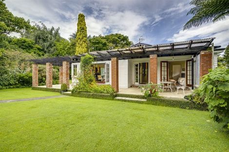 Photo of property in 37 Farmlet Road, Karamu, Hastings, 4172