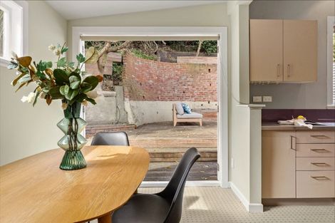 Photo of property in 74 Para Street, Miramar, Wellington, 6022