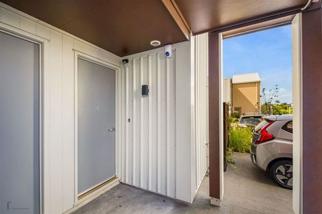 Photo of property in 4/2 Warrant Officer Lane, Hobsonville, Auckland, 0616