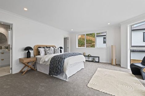 Photo of property in 38 Awanui Road, Red Beach, 0932