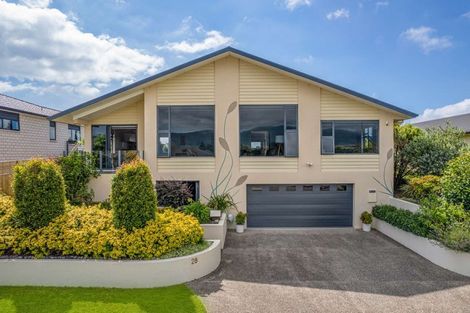 Photo of property in 28 Noble Johnston Drive, Katikati, 3129