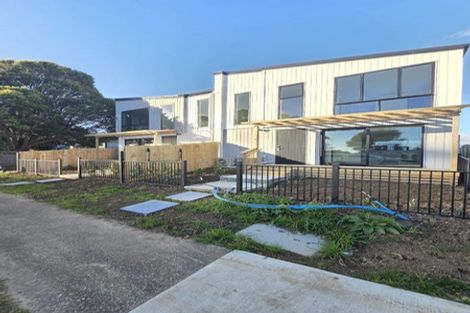 Photo of property in 408 Roscommon Road, Clendon Park, Auckland, 2103