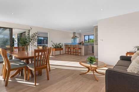 Photo of property in 19 Inglewood Place, Bethlehem, Tauranga, 3110