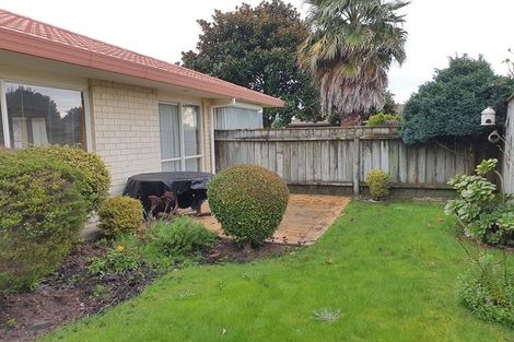 Photo of property in 34 Hadleigh Court, Paraparaumu, 5032