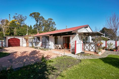 Photo of property in 2 Heatherlea Street, Outer Kaiti, Gisborne, 4010