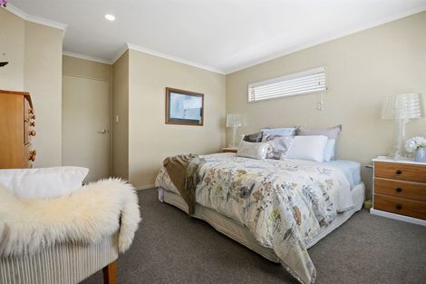 Photo of property in 15 Lilybank Crescent, East Tamaki, Auckland, 2013