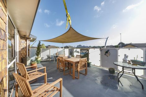 Photo of property in 44 Peter Hall Drive, Kelvin Grove, Palmerston North, 4414