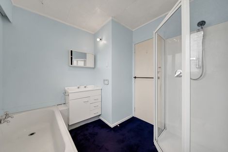 Photo of property in 12 Manu Crescent, Upper Vogeltown, New Plymouth, 4310