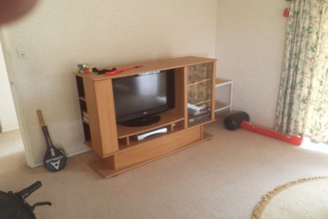 Photo of property in 38 Rosewarne Crescent, Glendene, Auckland, 0602