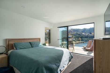 Photo of property in 19 Parawera Drive, Acacia Bay, Taupo, 3330