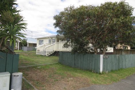 Photo of property in 72 Queens Road, Waikanae Beach, Waikanae, 5036
