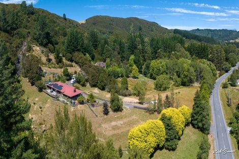 Photo of property in 243 Katherine Mansfield Drive, Whitemans Valley, Upper Hutt, 5371